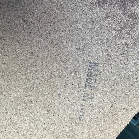 Christmas Nativity Stable, Made in Italy 10x5x8” - Picture 3 of 3